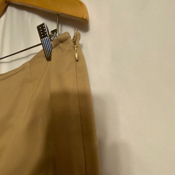 Loft Tan Zippered Leg Pants Size 14 - Picture 7 of 12